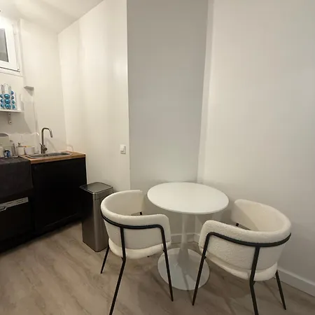 T2 Cooconing, 11ème Apartment Paris